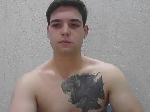 Snapshot of Zure-xxx chatting on 02-11-26, 11:54 Zure-xxx online show from 02-11-26, 11:54