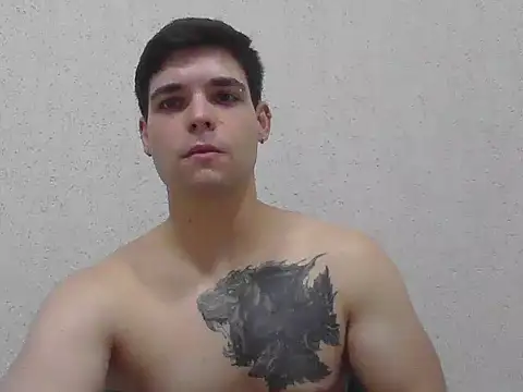 Snapshot of Zure-xxx chatting on 02-21-26, 05:52 Zure-xxx online show from 02-21-26, 05:52