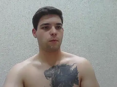 Snapshot of Zure-xxx chatting on 02-24-26, 05:49 Zure-xxx online show from 02-24-26, 05:49