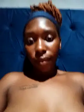 sexysmalldaily04 online show from 11-10-25, 05:45