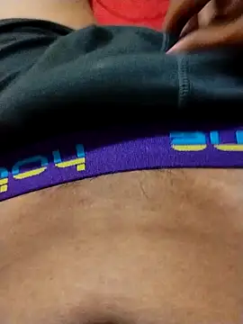 Snapshot of jojoneedmoney chatting on 10-15-25, 04:07 jojoneedmoney online show from 10-15-25, 04:07