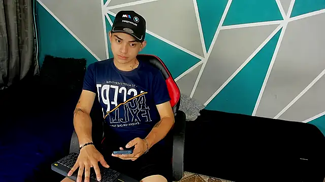 Ruiz2416 online show from 10-22-25, 11:32