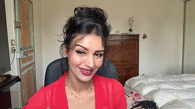 Lailawick online show from 07-15-26, 05:07
