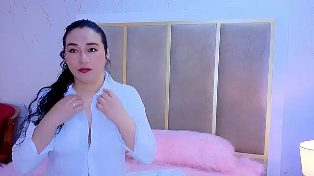 Elizabeth bennett 6 online show from 11-12-25, 11:43