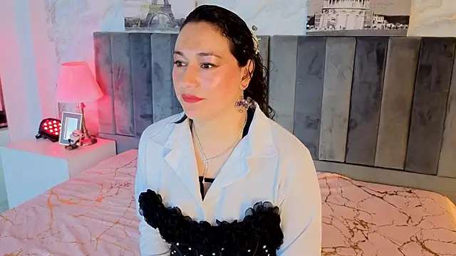 Elizabeth bennett 6 online show from 01-05-26, 06:11