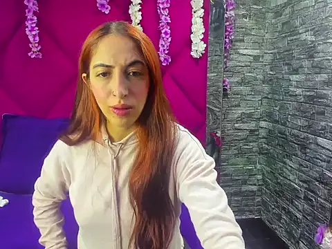 MariamGray1 online show from 10-16-25, 05:25