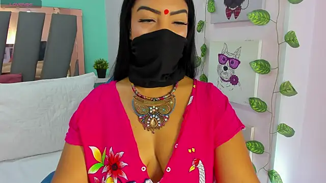 Snapshot of Iniya_Parul chatting on 05-21-26, 01:51 Iniya Parul online show from 05-21-26, 01:51