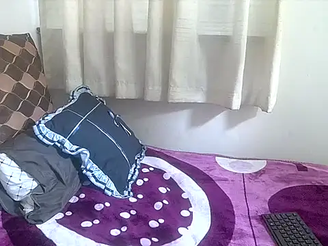 CHERRYWHITE23 online show from 10-18-25, 08:26