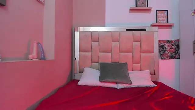 Eviiece online show from 11-22-25, 03:16