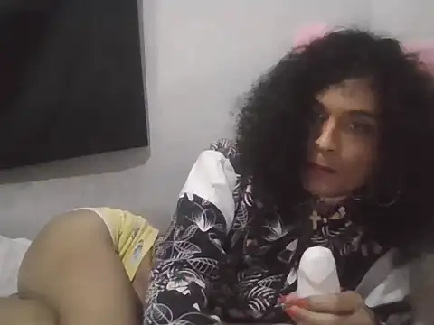 Snapshot of MorenaBellakita chatting on 10-17-25, 03:25 MorenaBellakita online show from 10-17-25, 03:25