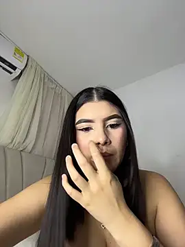 Snapshot of Julietalcl chatting on 06-23-26, 12:08 Julietalcl online show from 06-23-26, 12:08
