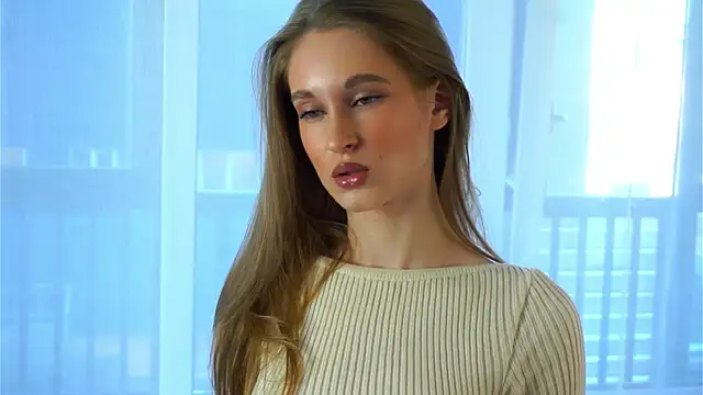 Snapshot of ManieRolfson chatting on 10-17-25, 07:55 ManieRolfson online show from 10-17-25, 07:55