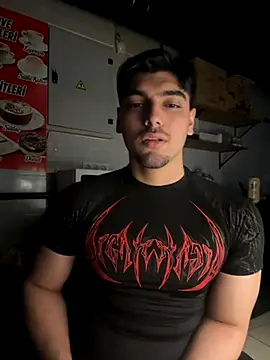 Snapshot of emir343475 chatting on 11-07-25, 07:14 emir343475 online show from 11-07-25, 07:14