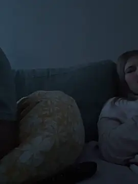 Snapshot of feetdetente chatting on 11-10-25, 01:04 feetdetente online show from 11-10-25, 01:04