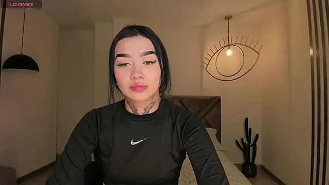 MeganCross1 online show from 12-17-25, 04:29