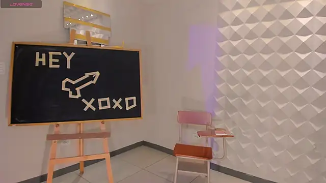 Snapshot of ScarlettBlaze_ chatting on 10-31-25, 01:01 ScarlettBlaze online show from 10-31-25, 01:01