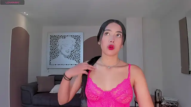 Snapshot of ScarlettBlaze_ chatting on 11-05-25, 12:05 ScarlettBlaze online show from 11-05-25, 12:05