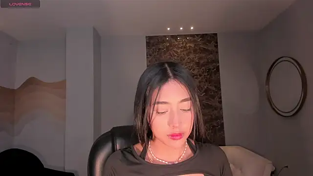 Snapshot of ScarlettBlaze_ chatting on 12-22-25, 12:02 ScarlettBlaze online show from 12-22-25, 12:02