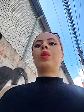 BiancaLuxor  online show from 11-17-25, 04:24