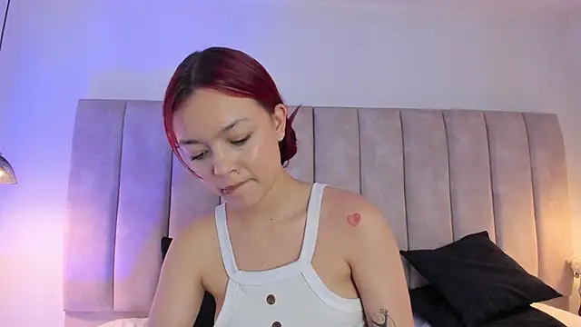 Snapshot of Martinaa_Garcia chatting on 04-18-26, 07:07 Martinaa Garcia online show from 04-18-26, 07:07