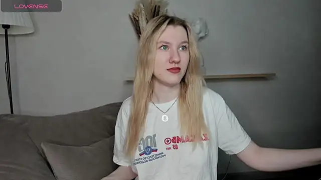 LinaRayy online show from 12-02-25, 08:08