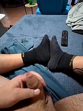 Snapshot of michindm chatting on 02-18-26, 06:42 michindm online show from 02-18-26, 06:42