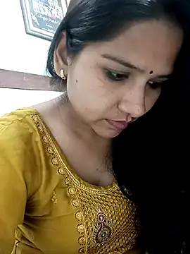 Vanshika1432 online show from 10-25-25, 05:40