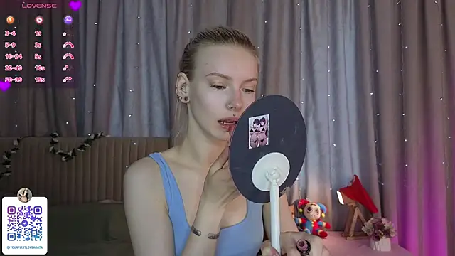 Snapshot of Sunshine_agata chatting on 06-22-26, 04:53 Sunshine agata online show from 06-22-26, 04:53