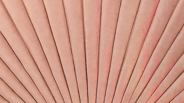 Snapshot of Emma_duff chatting on 10-24-25, 12:01 Emma duff online show from 10-24-25, 12:01