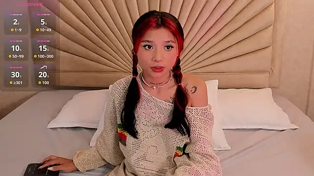 Snapshot of Emma_duff chatting on 12-05-25, 11:52 Emma duff online show from 12-05-25, 11:52