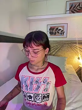 Emma duff online show from 03-29-26, 07:25