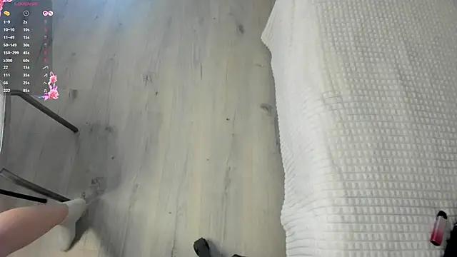 NayaValen online show from 04-08-26, 05:07