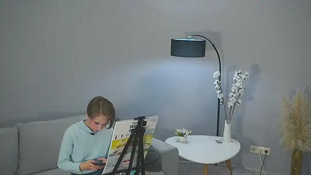 SabraDonkle online show from 10-19-25, 10:49