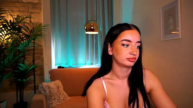 Snapshot of _blackpearlll chatting on 07-07-26, 01:26 blackpearlll online show from 07-07-26, 01:26