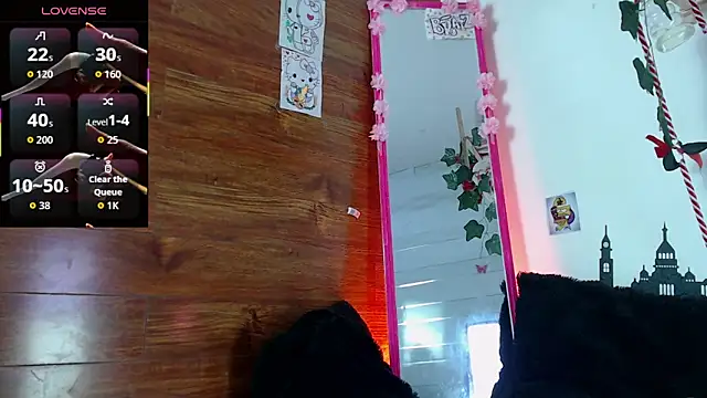 petite coral online show from 04-11-26, 04:17