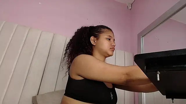 miel alisha online show from 01-10-26, 11:45