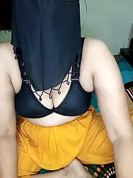 Snapshot of Disha_Nur chatting on 11-01-25, 12:07 Disha Nur online show from 11-01-25, 12:07