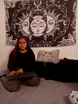 emily n abby online show from 11-11-25, 12:16