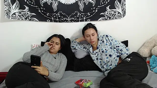 emily n abby online show from 03-25-26, 12:05