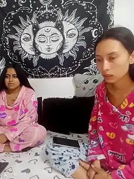 emily n abby online show from 04-06-26, 01:12