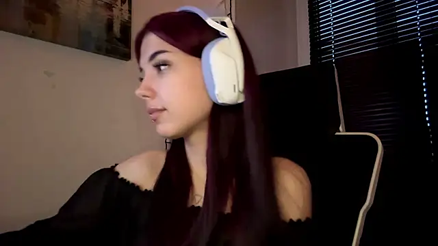 HanaMantanaDell online show from 04-15-26, 03:41