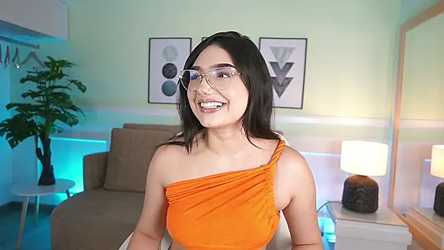 Snapshot of EmilyTurneer chatting on 12-16-25, 07:08 EmilyTurneer online show from 12-16-25, 07:08