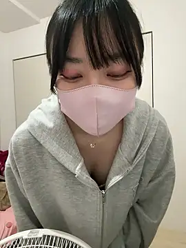 Snapshot of pinkudayo_girl chatting on 06-03-26, 04:12 pinkudayo girl online show from 06-03-26, 04:12