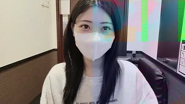 Snapshot of _Mirei_ chatting on 11-11-25, 01:27 Mirei online show from 11-11-25, 01:27