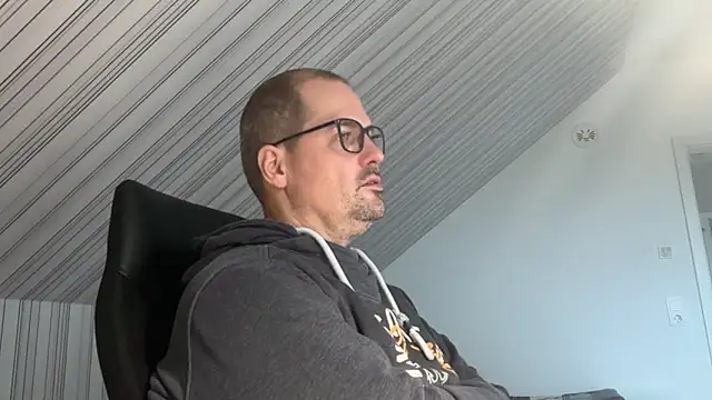 GermanMadMatt online show from 10-21-25, 08:04