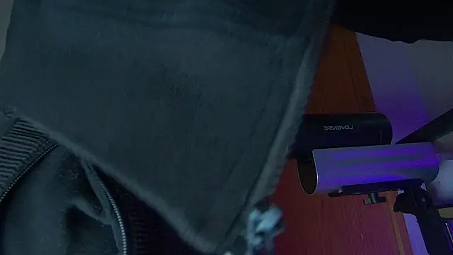 ibizmen online show from 12-17-25, 07:47