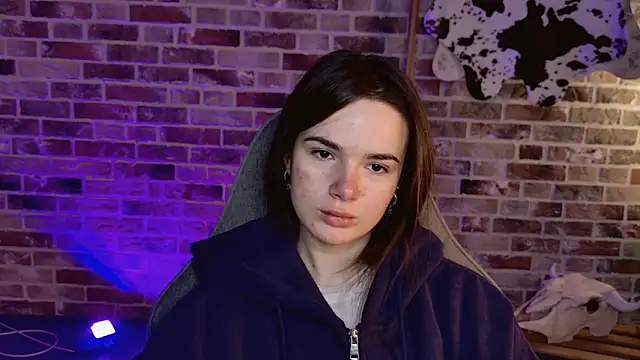 May Bloom online show from 02-04-26, 06:08