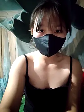 linh-miu99 online show from 11-22-25, 01:48