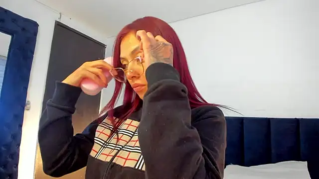 melanie roux   online show from 04-06-26, 12:17