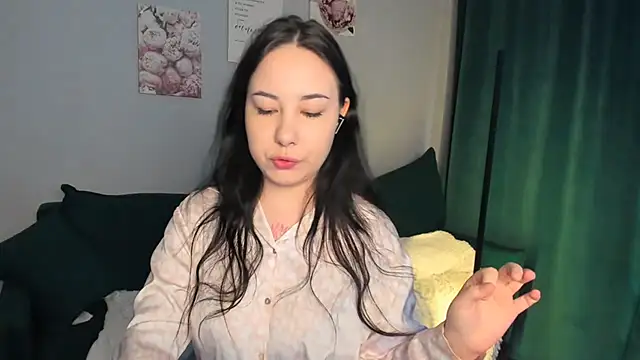 AU RO RA online show from 10-20-25, 09:32